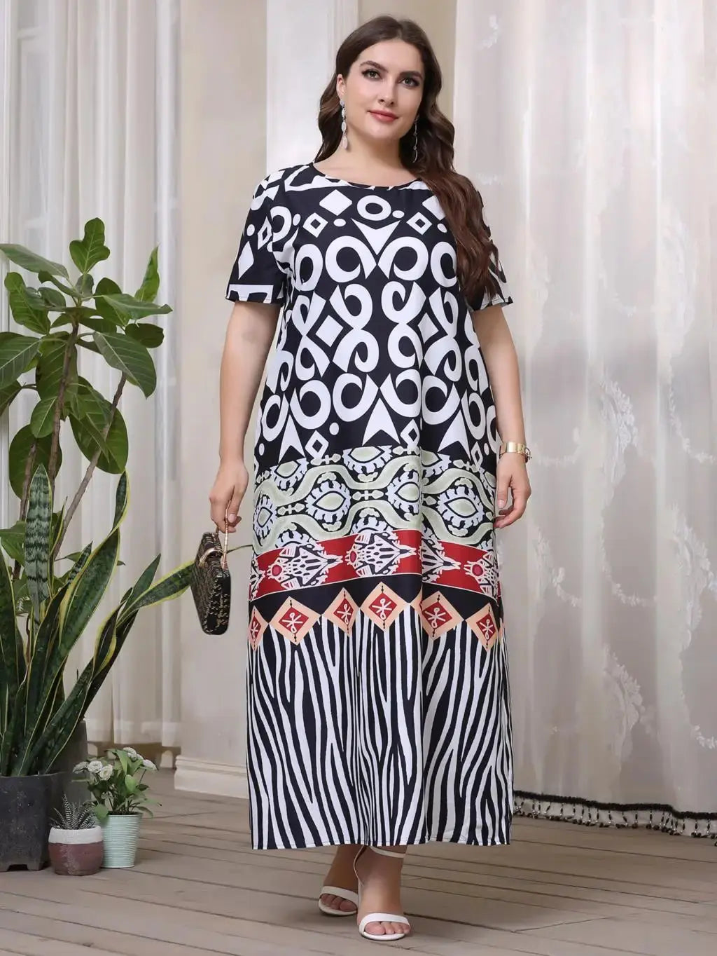 Vestido Plus Size Estampa Geométrica - Loja Mireva