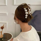 AWATYR Elegant Hyperbole Big Pearls Acrylic Hair Claw Clips Big Size Makeup Hair Styling Barrettes for Women Hair Accessories - Loja Mireva