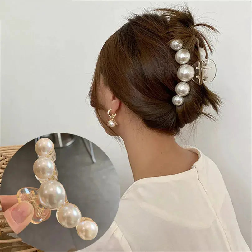 AWATYR Elegant Hyperbole Big Pearls Acrylic Hair Claw Clips Big Size Makeup Hair Styling Barrettes for Women Hair Accessories - Loja Mireva