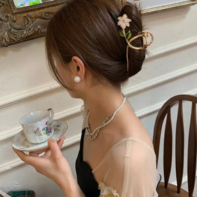 Netizen Korean Edition Exquisite Super Immortal Flower Hairpin Elegant Temperament Female Metal Hairpin Shark Clip Ins - Loja Mireva