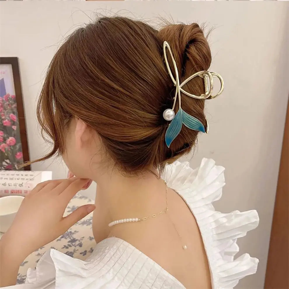 Whale Tail Hair Claw Pearl Shark Clip Headdress Vintage Ponytail Claws Trendy Hair Clip For Girl Cute Hair Accessories - Loja Mireva