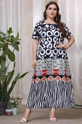 Vestido Plus Size Estampa Geométrica - Loja Mireva