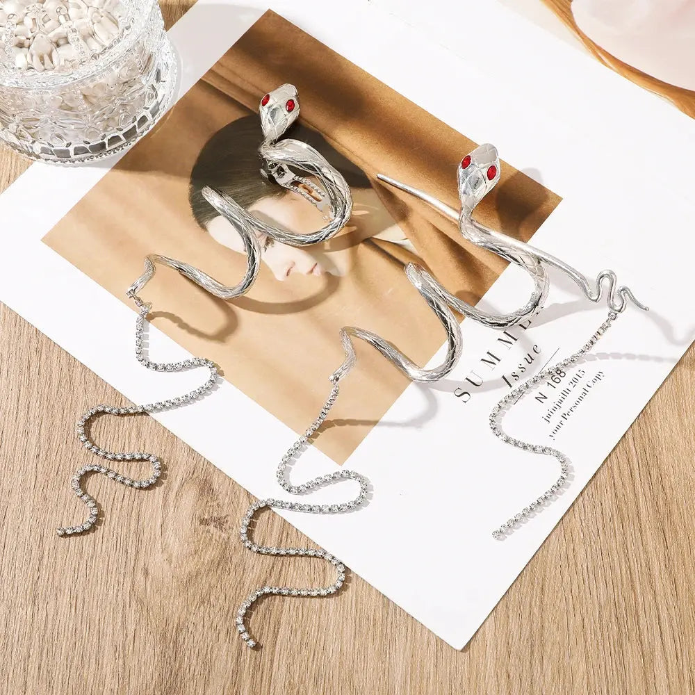 Women Tassel Chain Snake Hair Claw Fashion Crab Clip Elegant Shark Clip Barrette Headdress Hairpin Women Girls Hair Accessories - Loja Mireva