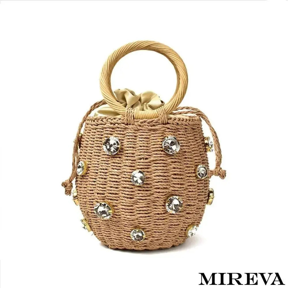 Bolsa de Palha Cravejada com Cristal