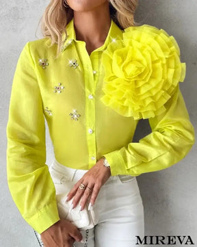 CAMISA FEMININA VERÃO, CAMISA LOJA MIREVA, Blusas retrô, Roupas femininas clássicas, Blusas de época, Moda retro feminina, Camisas elegantes, Coleção de camisas vintage, Blusas femininas atemporaisFEMININA COM STRASS, CAMISA FEMININA ESTILOSA,