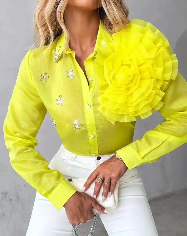 CAMISA FEMININA VERÃO, CAMISA LOJA MIREVA, Blusas retrô, Roupas femininas clássicas, Blusas de época, Moda retro feminina, Camisas elegantes, Coleção de camisas vintage, Blusas femininas atemporaisFEMININA COM STRASS, CAMISA FEMININA ESTILOSA, 