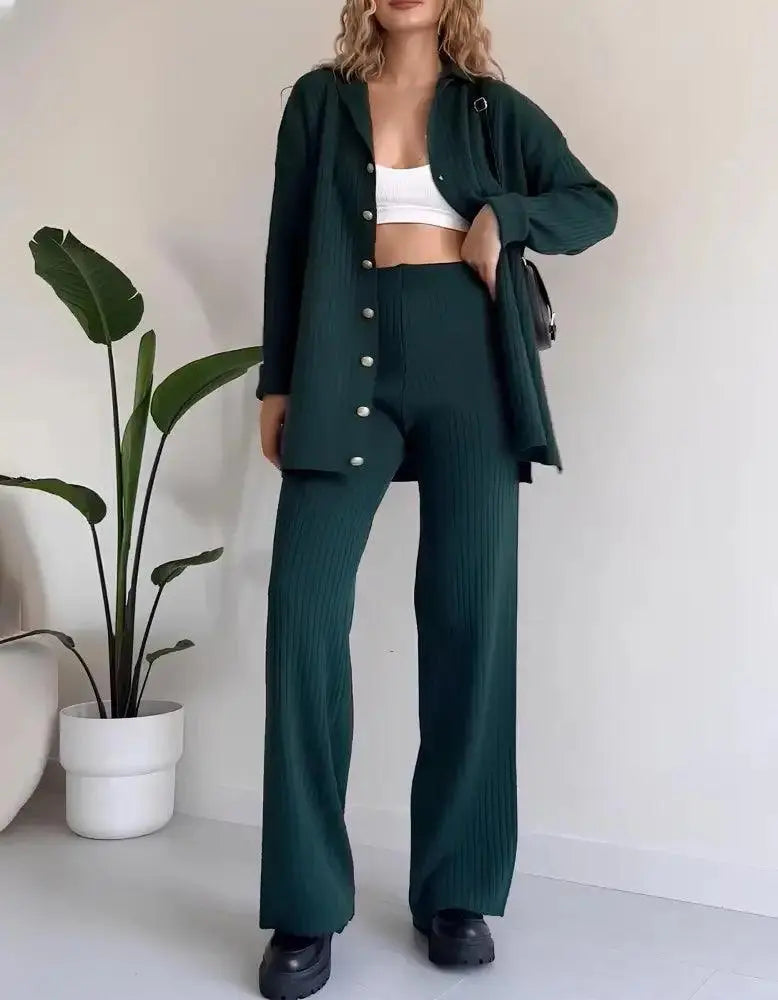 Conjunto de roupas femininas, Conjunto feminino estiloso, Conjunto de moda feminina, Roupas combinadas femininas, Look completo feminino, Conjunto de saia e blusa, Conjunto de vestido e jaqueta, Conjunto casual feminino, Conjunto de moda feminina primavera verão, Conjunto elegante feminino.