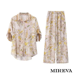 Conjunto Feminino Chique De Duas Peças Com Estampas Graffiti Unicórnio