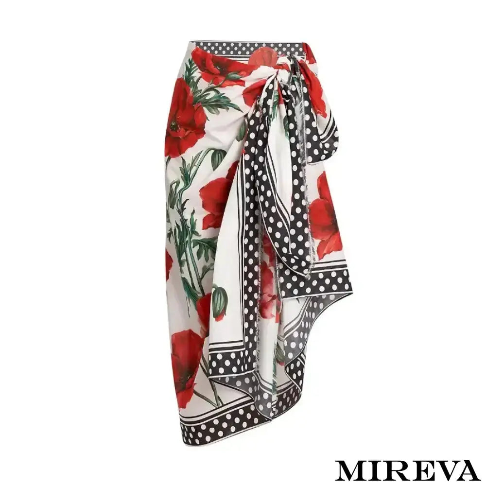 Maiô feminino, Moda praia, Maiô estampado, Maiô floral, Maiô com poá, Maiô de uma peça, Maiô de verão, Design de maiô, Estilo swimwear, Moda praia feminina.
