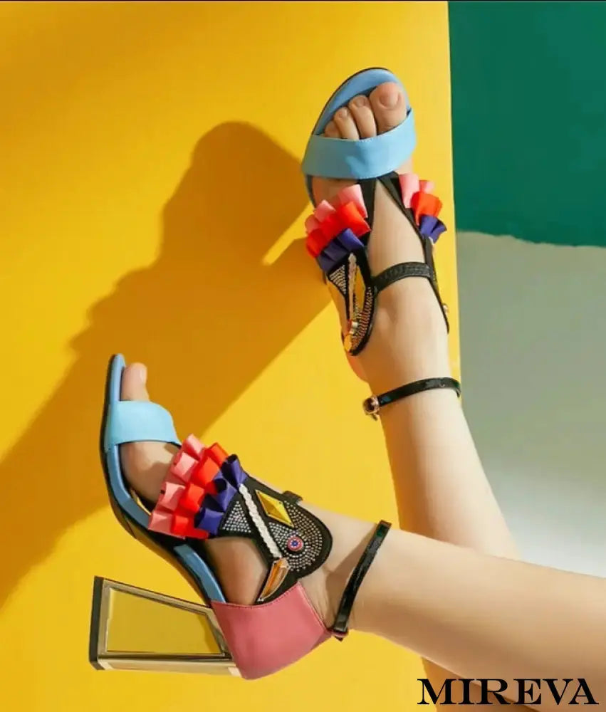 mireva, loja mireva, Sandalia salto alto, Sandalia salto fino, Sandalia salto agulha, Sandalia salto grosso, Sandalia salto plataforma, Sandalia salto bloco, Sandalia salto quadrado, Sandalia salto alto elegante, Sandalia salto alto confortavel, Sandalia salto alto preto, Sandalia salto alto com tiras, Sandalia salto alto com amarração.