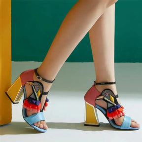 mireva, loja mireva, Sandalia salto alto, Sandalia salto fino, Sandalia salto agulha, Sandalia salto grosso, Sandalia salto plataforma, Sandalia salto bloco, Sandalia salto quadrado, Sandalia salto alto elegante, Sandalia salto alto confortavel, Sandalia salto alto preto, Sandalia salto alto com tiras, Sandalia salto alto com amarração.