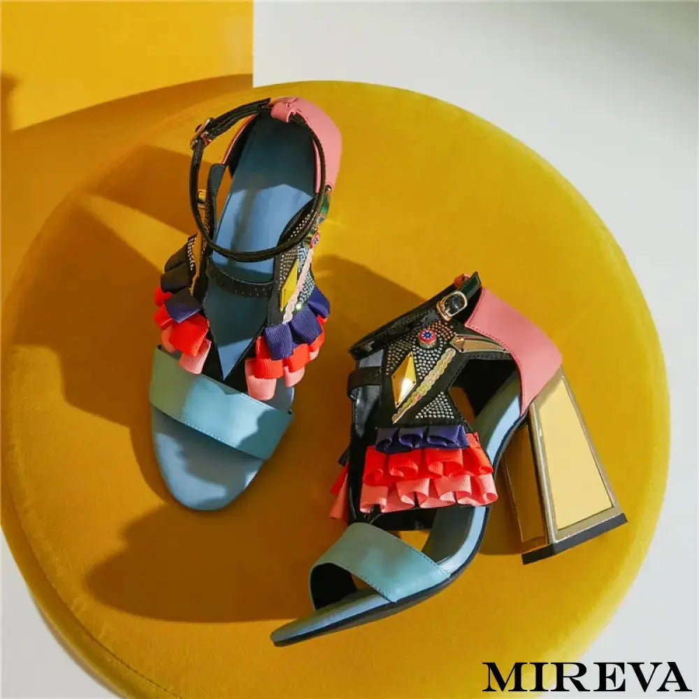 mireva, loja mireva, Sandalia salto alto, Sandalia salto fino, Sandalia salto agulha, Sandalia salto grosso, Sandalia salto plataforma, Sandalia salto bloco, Sandalia salto quadrado, Sandalia salto alto elegante, Sandalia salto alto confortavel, Sandalia salto alto preto, Sandalia salto alto com tiras, Sandalia salto alto com amarração.