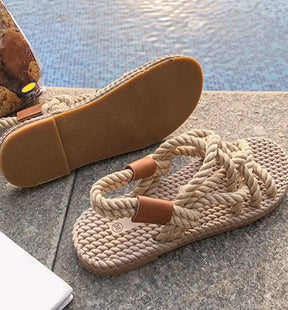 loja mireva, mireva,  Sandália rasteira, Rasteirinha, Sandália sem salto, Rasteira feminina, Sandália flat, Chinelo feminino, Sandália confortável, Rasteira casual, Sandália de tiras, Sandália slide, Sandália sem salto para o verão, Rasteira elegante, Sandália sem salto para o dia a dia