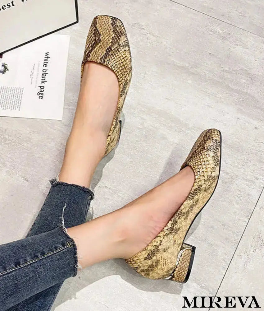 Sapato Feminino Betânia - Salto Médio Sapato Salto Médio