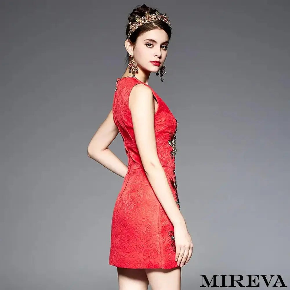 Alta Costura, Vestidos Finos, Elegância, Luxo, Exclusividade, Sofisticação, Moda Premium, Design Majestoso, Detalhes Encantadores, Coleção de Gala, loja mireva, vestido curto, vestido bordado