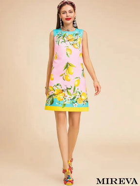 Vestido Curto Estampa Limoncello, Vestido curto, Vestido de verão, Vestido casual, Vestido curto feminino, Vestido curto estampado, Vestido curto de festa, Vestido curto elegante, Vestido curto floral, Vestido curto leve, Vestido curto de cocktail.