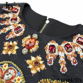Vestidos Finos, Sofisticação, Moda Premium, Luxo, Loja Mireva, Exclusividade, Elegância, Detalhes Encantadores, Design Majestoso, Coleção de Gala, Alta Costura, Vestido Curto, Vestido Curto Primor Sartorial