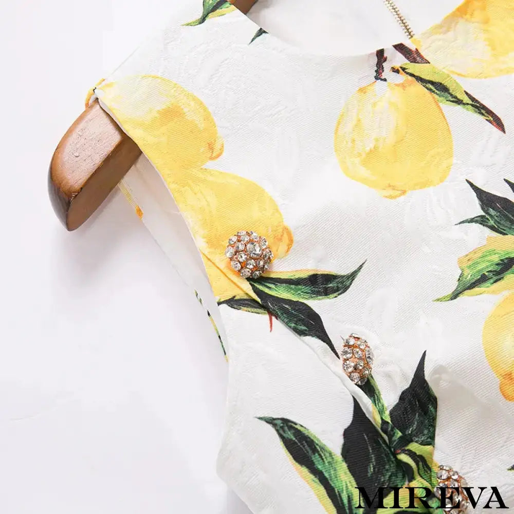 Vestido curto, Vestido de verão, Vestido casual, Vestido curto feminino, Vestido curto estampado, Vestido curto de festa, Vestido curto elegante, Vestido curto floral, Vestido curto leve, Vestido curto de cocktail.