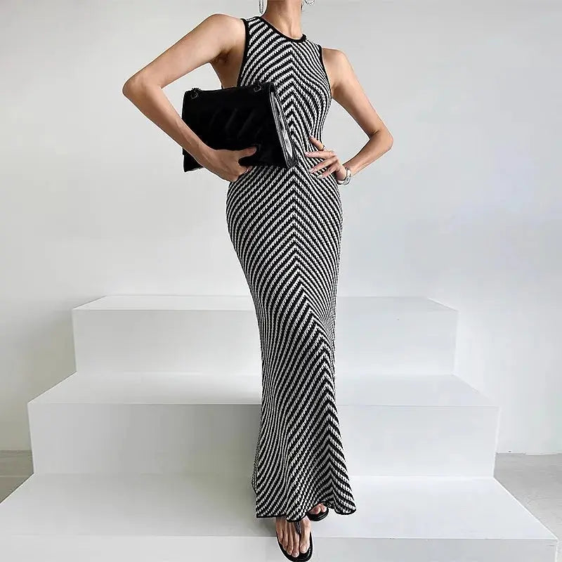 Tuva Knitted Dress - Loja Mireva