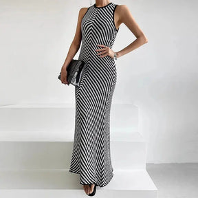 Tuva Knitted Dress - Loja Mireva